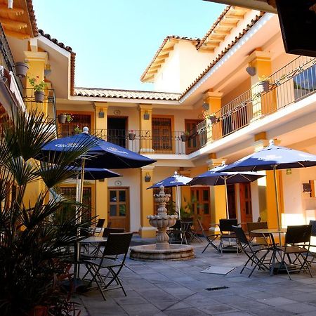 Hotel Aldama Colima Exteriör bild