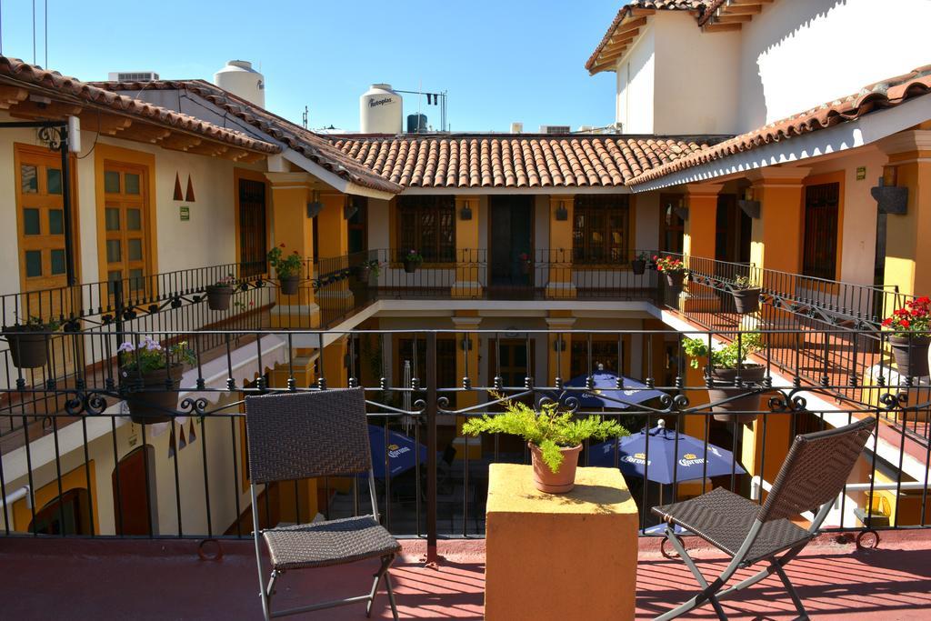 Hotel Aldama Colima Exteriör bild