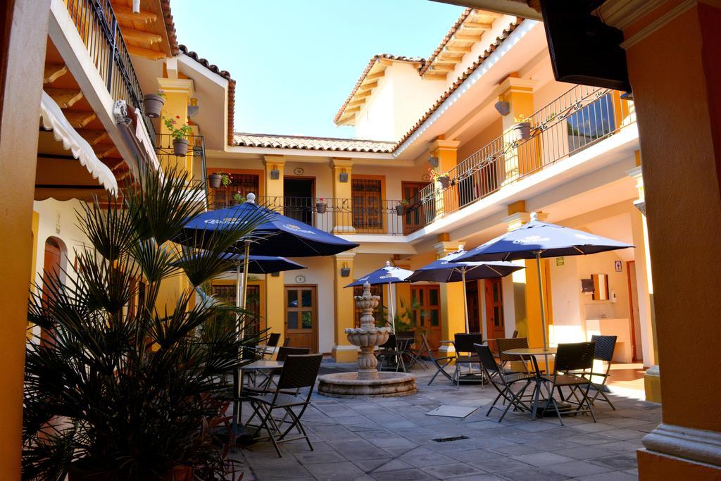 Hotel Aldama Colima Exteriör bild